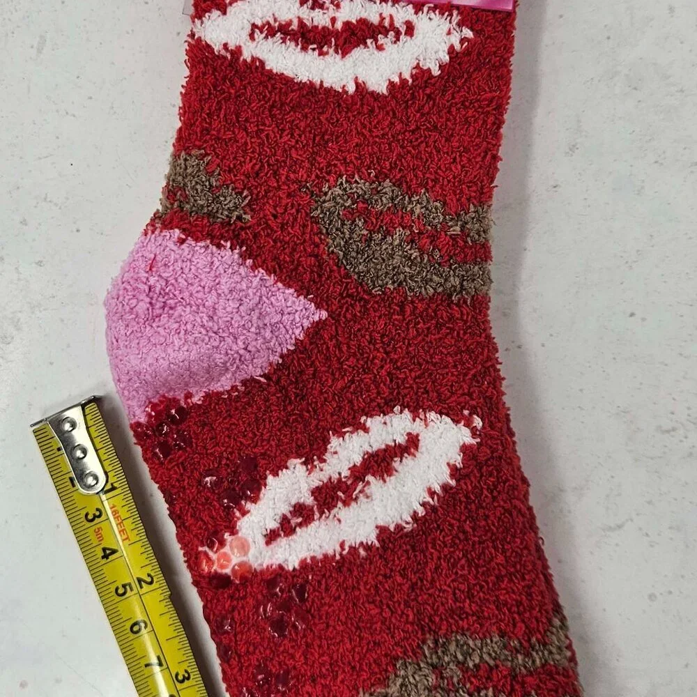 Women Fuzzy Slipper Socks Soft Cozy Non-Slip House Grips Socks, Size 9-11 6-Pack